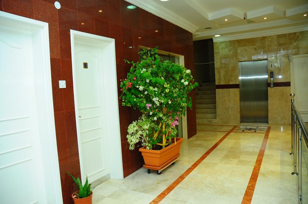 Al Faisal Hotel Suites Sur Eksteriør billede